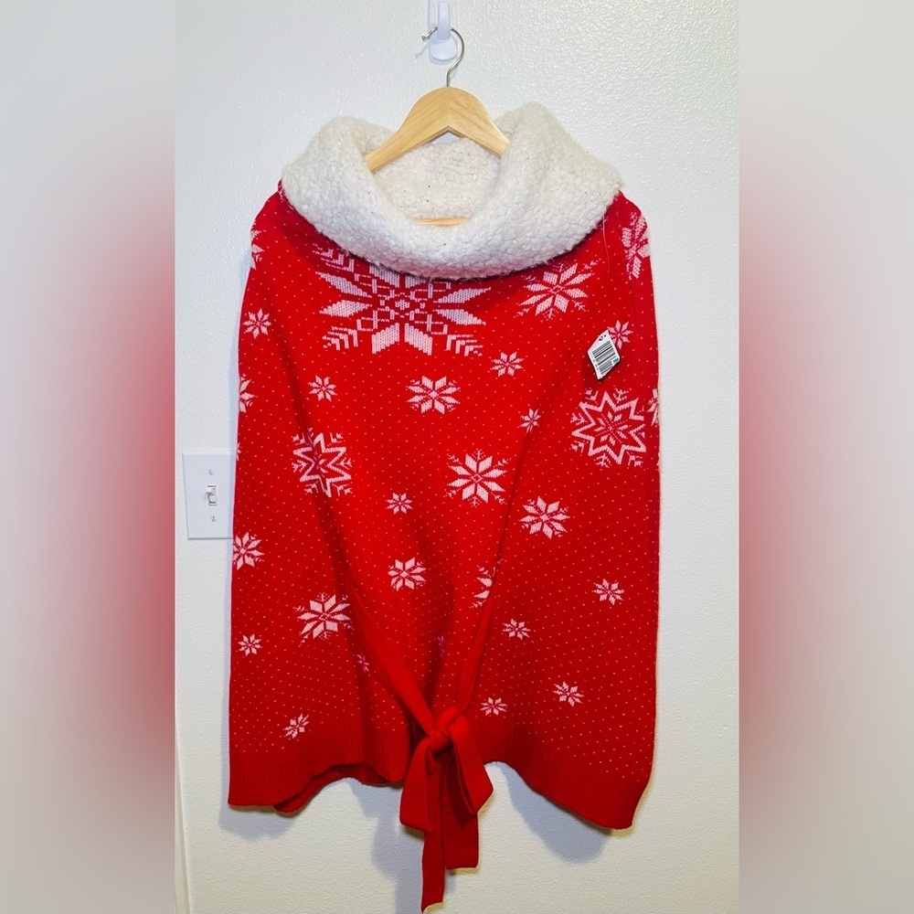United Colors Of Benetton Red and Cream Knit Poncho

Size OS